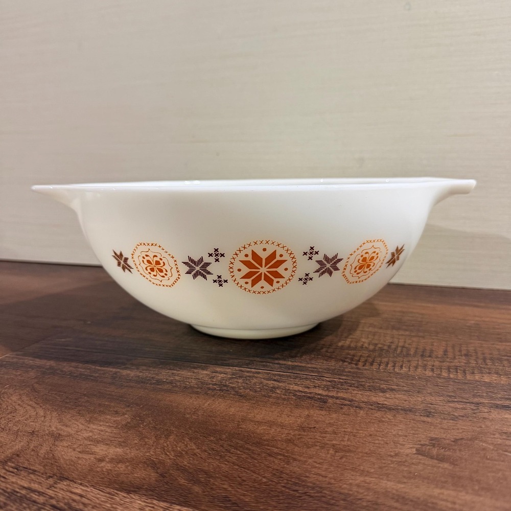 Vintage Pyrex Town & Country Cinderella Mixing Bowl #444 Large Brown 4 Quart